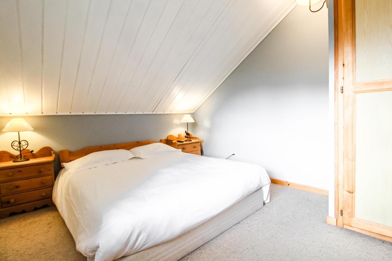 Charming 4-Bed Chalet, Mountain Views, Double Garage, Ev Point Villa Flaine Exteriör bild